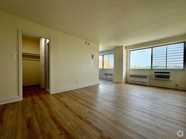 Building Photo - 40 E Sidney Ave Rental