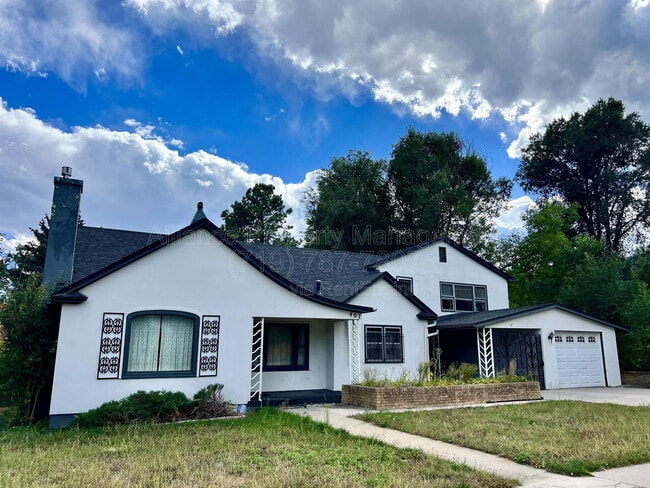 Building Photo - 401 Cheyenne Blvd