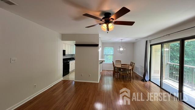 Photo - 140 Wyndham Pl