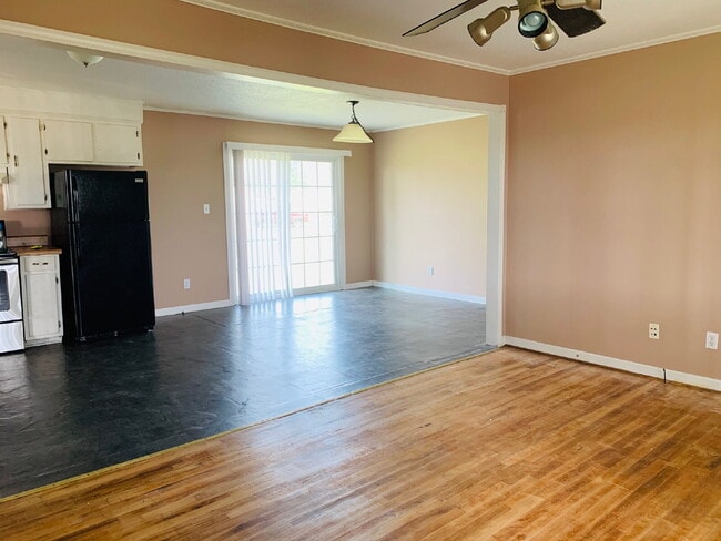Photo - CUTE 3 BR, 1 BA BRICK HOME IN CONVENIENT MT OLIVE LOCATION