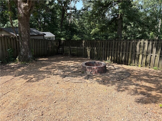 Photo - 2003 NE Oak Trail Rd