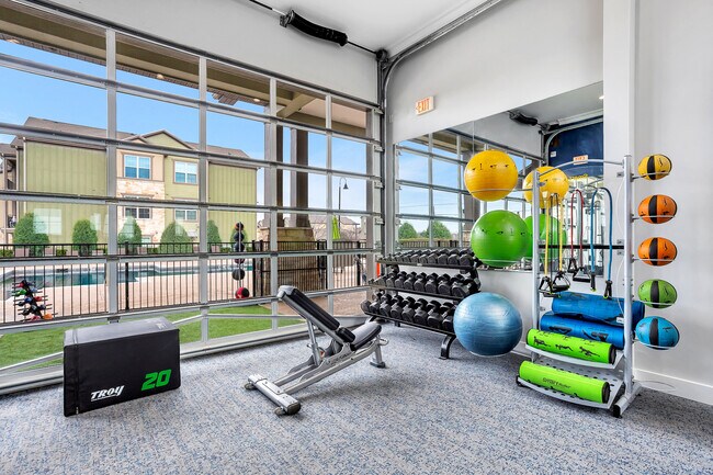 las 24 horas Gimnasio de entrenamiento cardiovascular y de musculación - Bexley at Tech Ridge