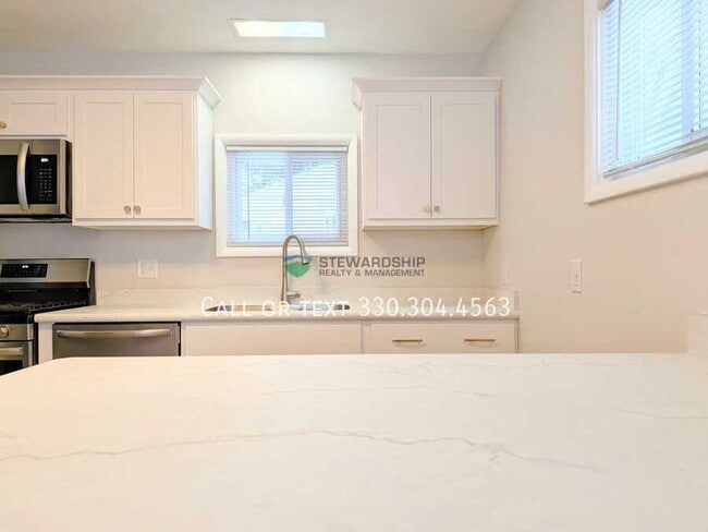 Photo - 2881 Archwood Pl