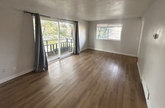 Photo - Ivy Circle Apartment