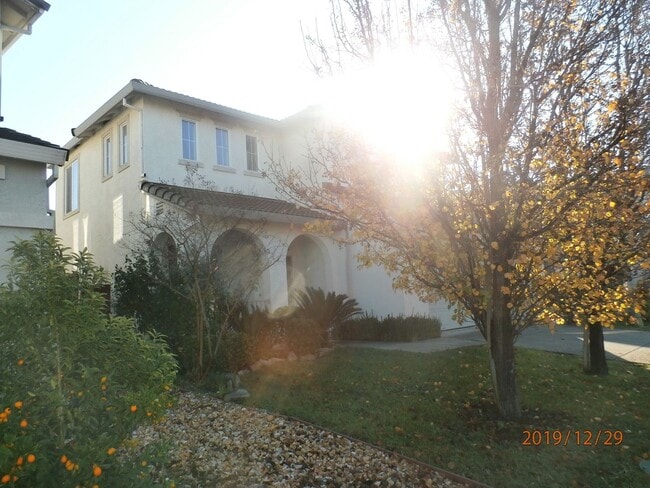 Building Photo - 2860 Frigate Bird Dr