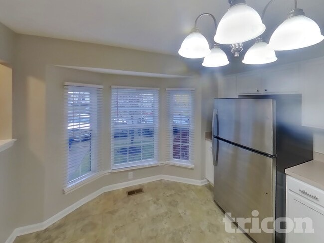 Photo - 367 Woodland Green Ct