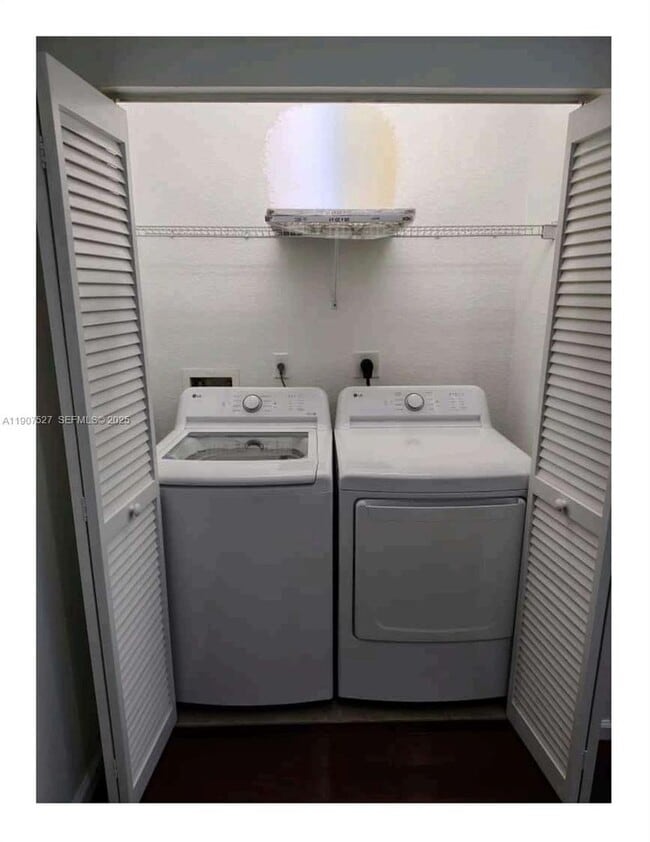 Building Photo - 21207 NW 14th Pl