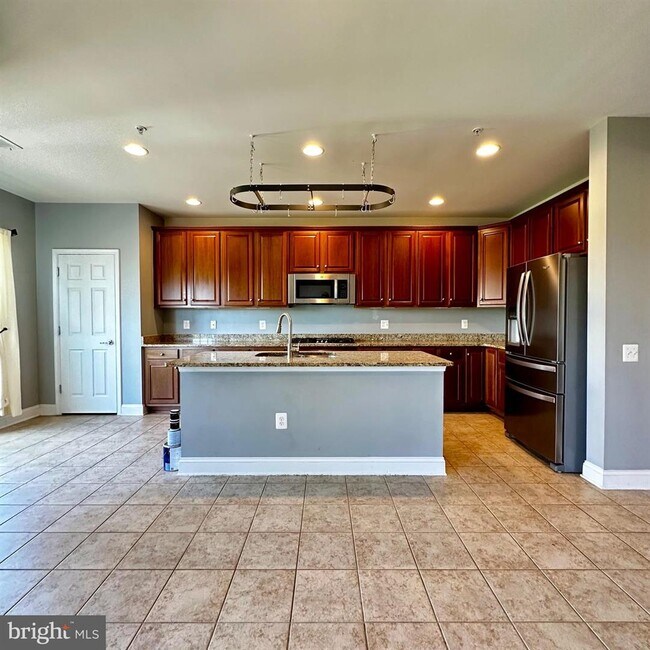 Photo - 14888 Potomac Branch Dr