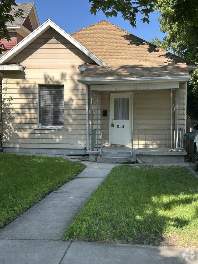 Building Photo - 844 S 300 E Rental