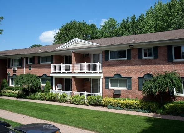 Photo - Fairfield Estates At Farmingdale Village