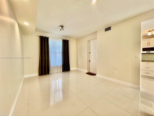 Photo - 3 br, 2.5 bath Condo - 8625 SW 152nd Ave A... Unidad Apt 240