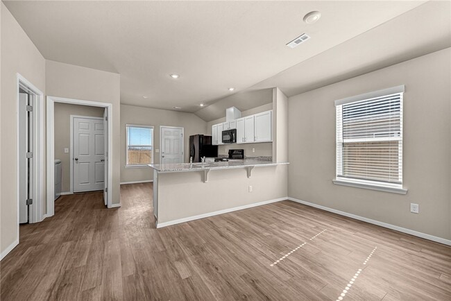 Photo - 990 Morningside Dr