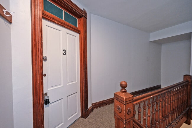 Photo - 2226 Kemper Ln Unit 3