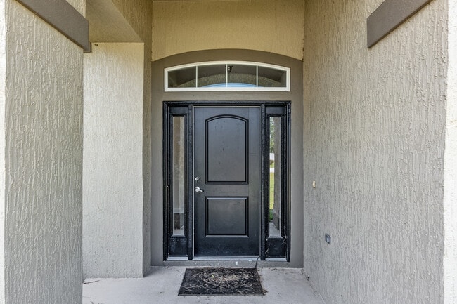 Building Photo - 10910 SW 41st Ave Rental