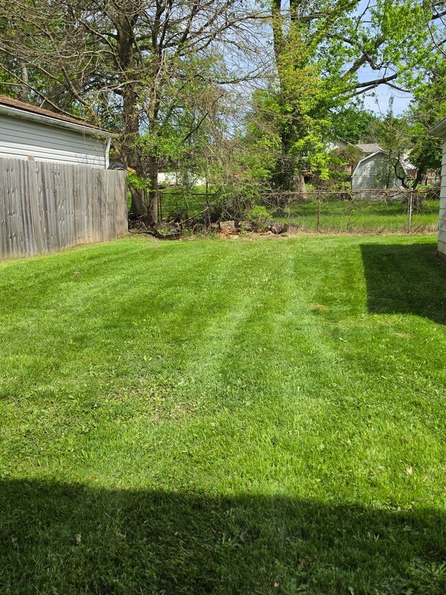 Photo - 1423 Creighton Ave Unidad 1