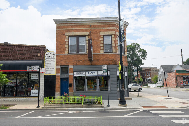 Building Photo - 3059 W Irving Park Rd Rental