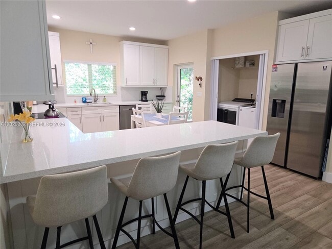 11 Pompano Ave