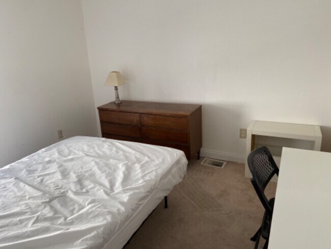 59 Rogge St