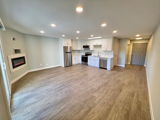 Photo - Resort-Style Coastal Studio with Pool, Jacuzzi & Rooftop