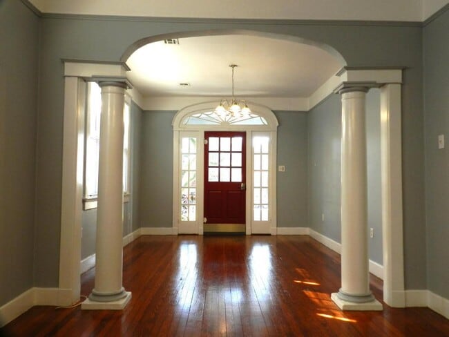 Photo - 4535 Canal St