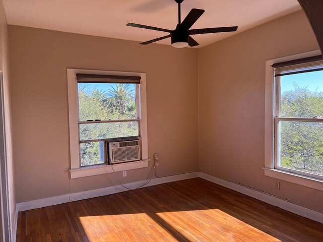 Photo - 150 E 16th St Unit 9