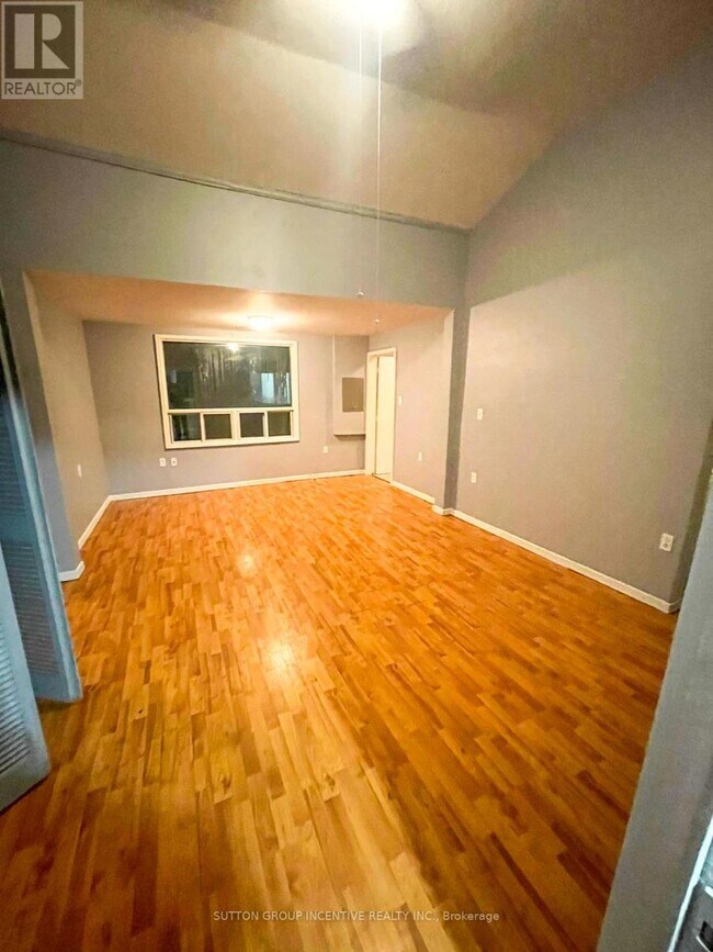 Photo - 26951 Kennedy Rd