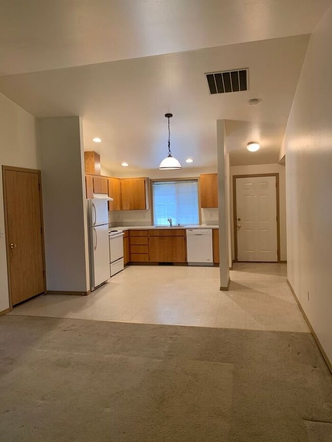 Photo - Wonderful 3 Bed Duplex in Puyallup!!!