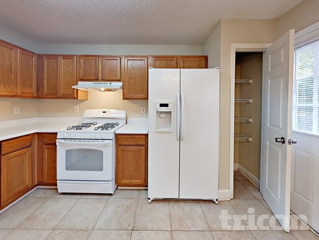 3151 Peartree Dr