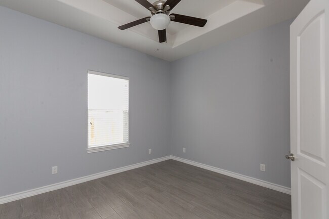 Photo - Regency on 18th