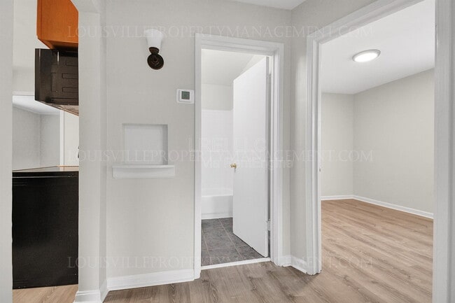 Photo - 3605 Parthenia Ave