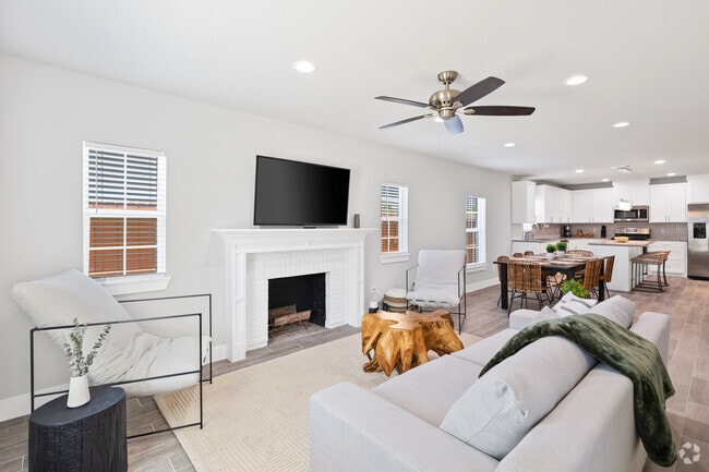 Building Photo - 235 W Woodin Blvd Unit Main Rental