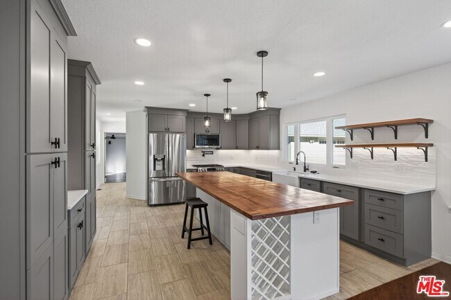 Photo - 914 El Paseo Rd