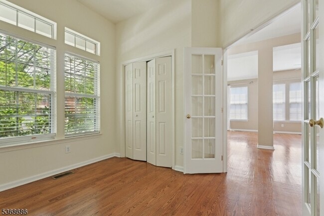 Photo - 48 Landau Rd