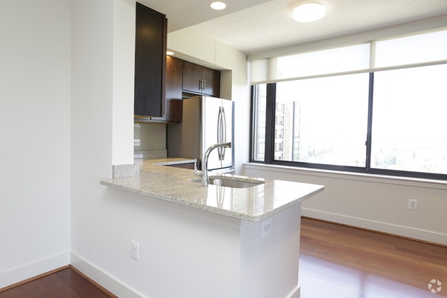 2BR, 2BA -1064 SF