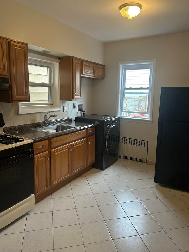 Photo - 1903 Palisade Ave