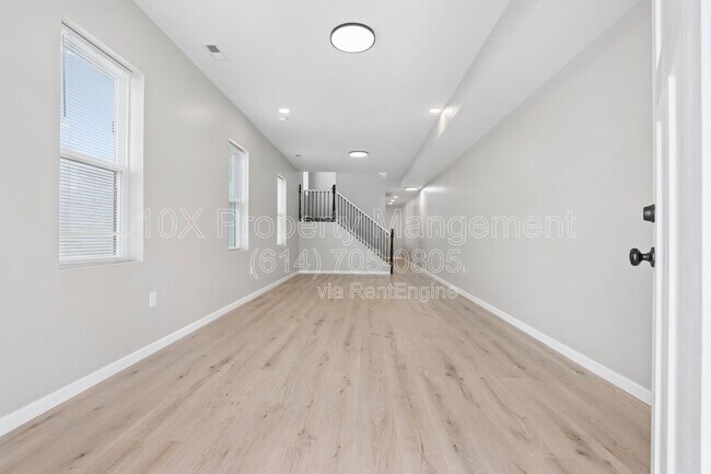 Photo - 1209 E Whittier St Unit 1209 E