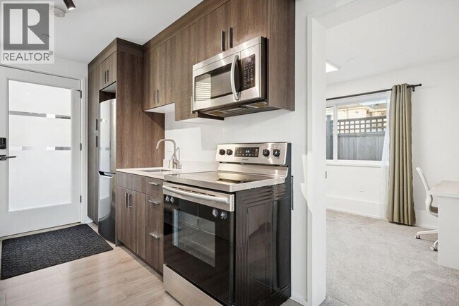 Photo - 2732 Turner St