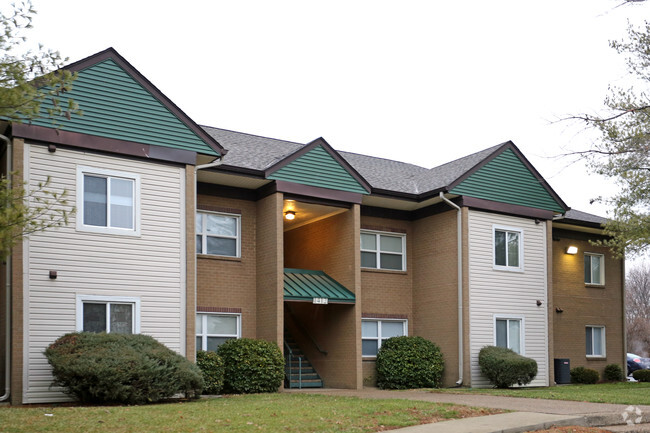 Building Photo - Meadows at Green Tree Rental