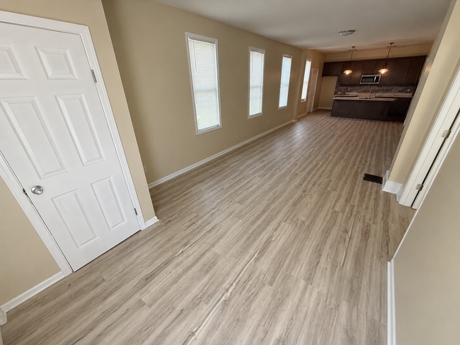 2939 N Pierce St Unidad Rear Cottage