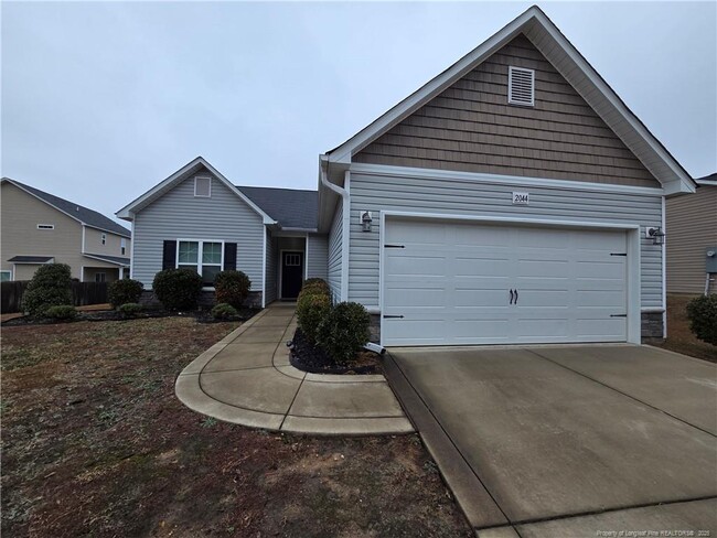 Building Photo - 2044 Stonewash Dr