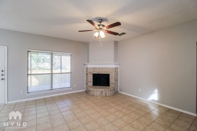Photo - 8005 Berkshire Dr
