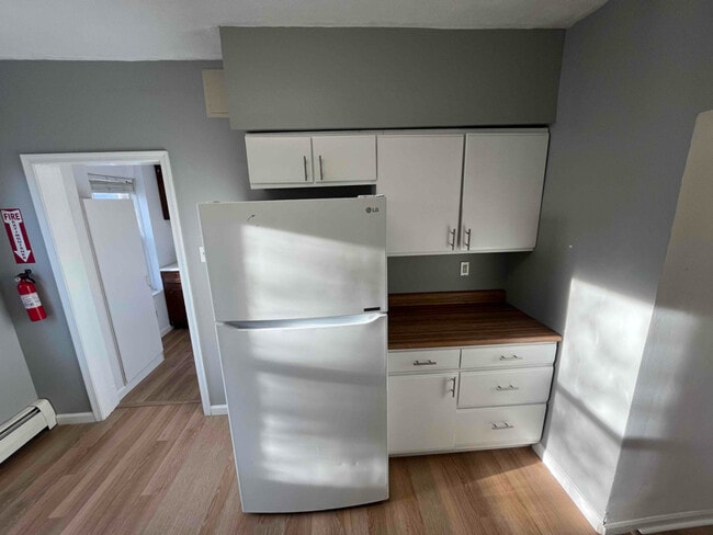 Photo - 305 W Clayton Ave Unit A