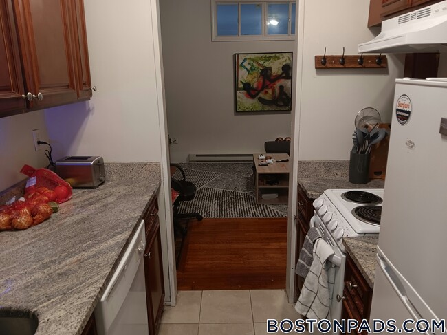 Photo - 41 Bay State Rd Unit 3R