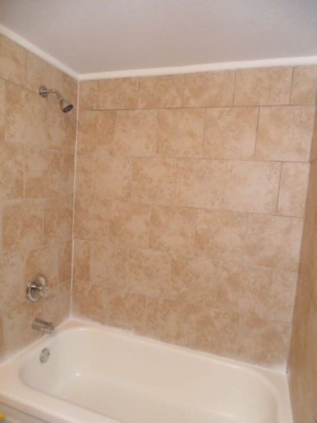 Photo - Oaks at Canterbury