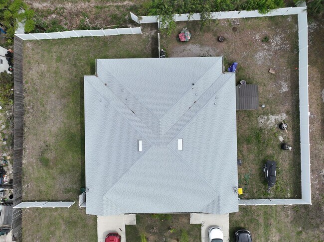 2027/2029 Guava Drive