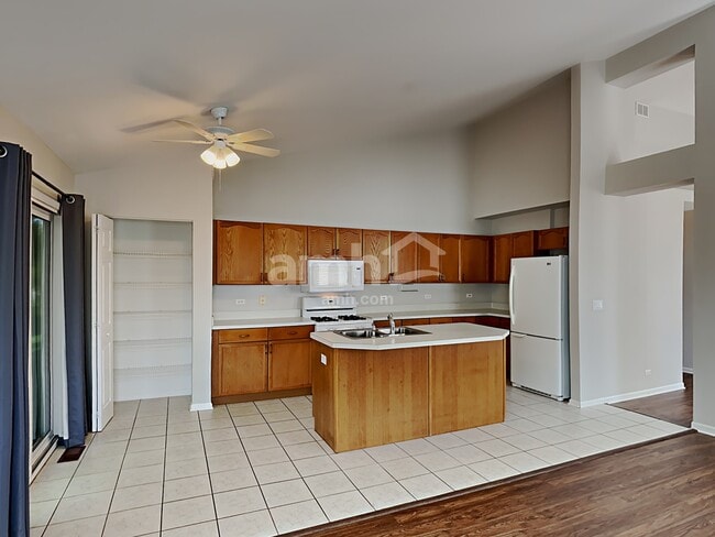 Photo - 3131 Melbourne Ln