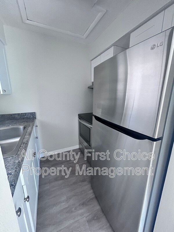 3071 Park Ln Unit B