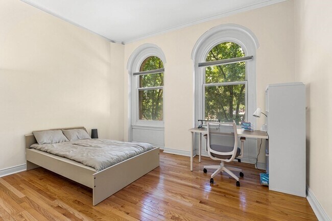 Photo - 4 Charlesgate E Unit 104