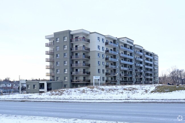 Photo - Lexington Grand