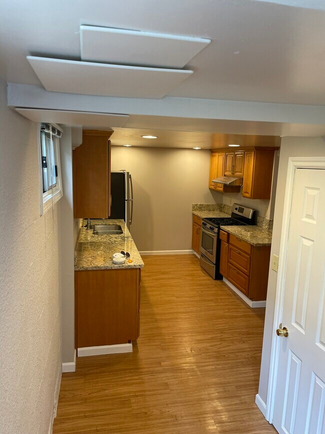 Kitchen - 1407 NE 71st Ave Unit B